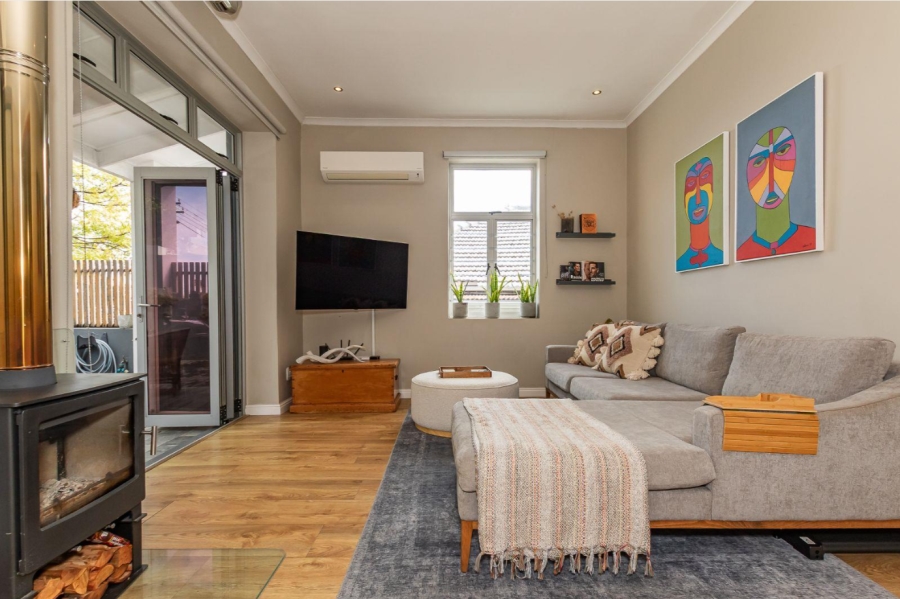 To Let 2 Bedroom Property for Rent in Sea Point Western Cape